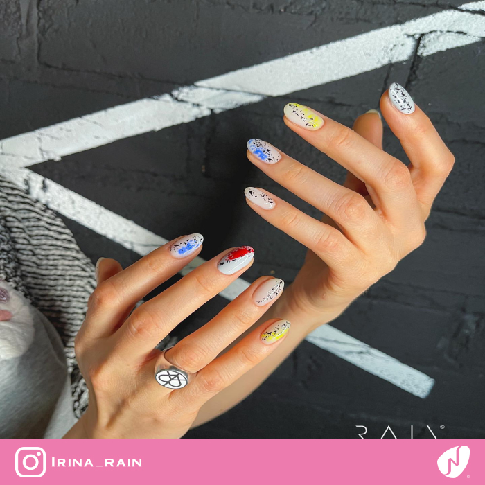 Colorful nails Dot Art